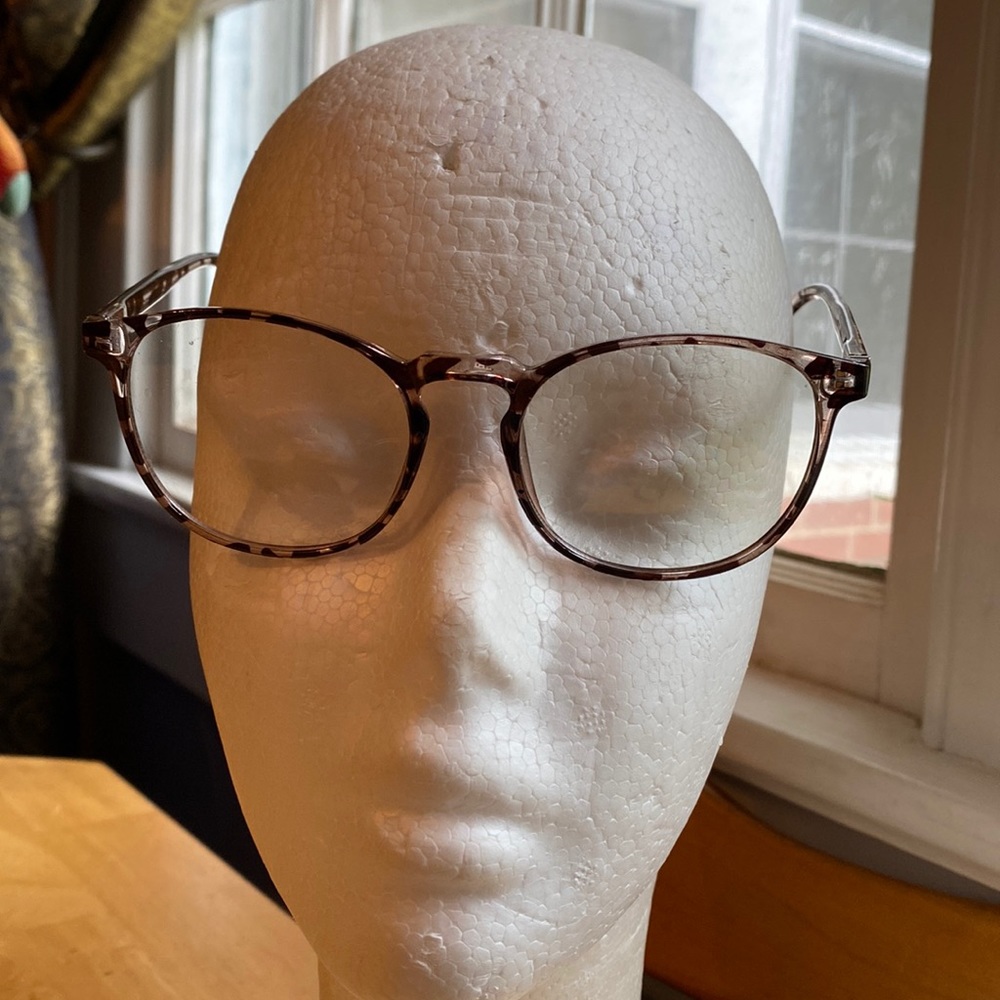 YH 168 Glasses frame in great condition not new